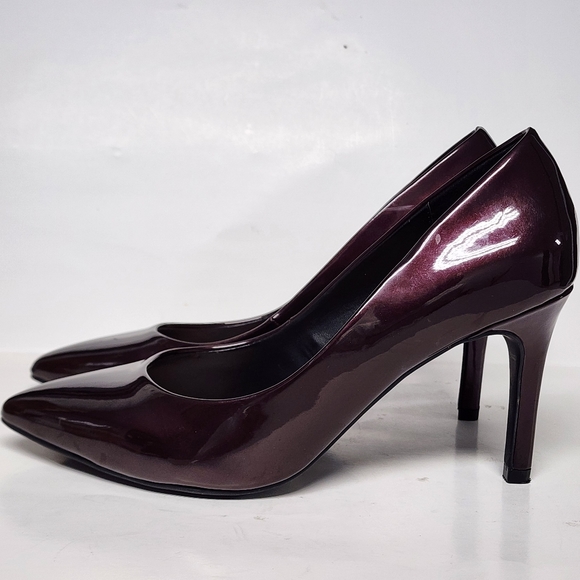 Pointy Toe Heels size 9.5 - Picture 8 of 16